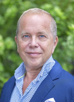 tom_thayer_artistic_director_waterfront_playhouse_key_westtom_thayer_artistic_director_waterfront_playhouse_key_west